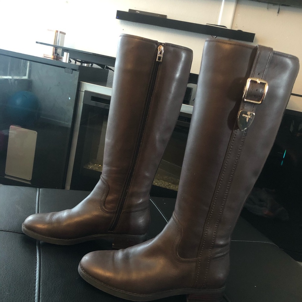 Coach boots